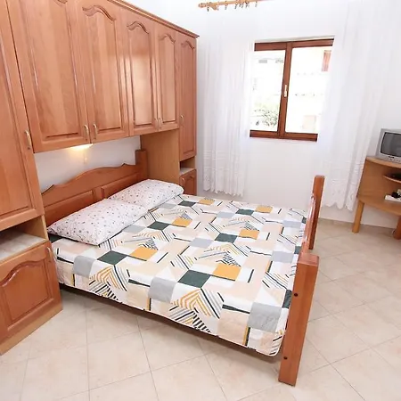 Apartment Maruchita *